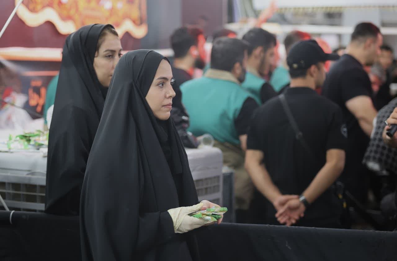 حضور پررنگ جامعه ورزش در راهپیمایی بزرگ عاشقان حسینی در اربعین