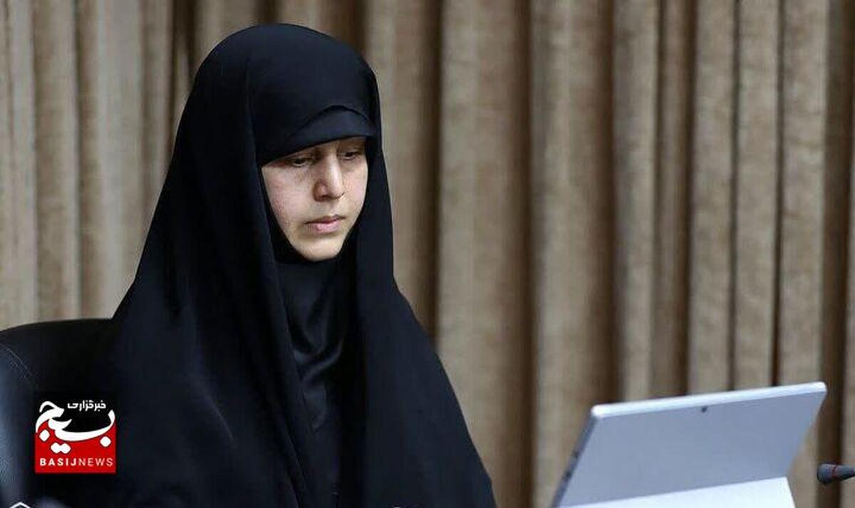 عضو هیئت علمی پژوهشکده زن و خانواده؛
تأثیر باورهای عمیق زنان در انقلاب عاشورا