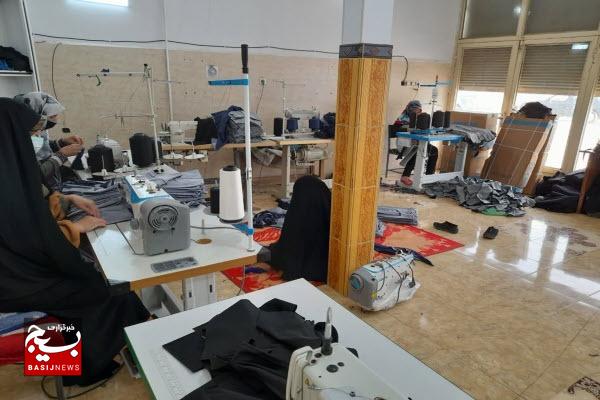 از تربیت فرزند و همسرداری تا اشتغالزایی  برای ۱۵ نفر