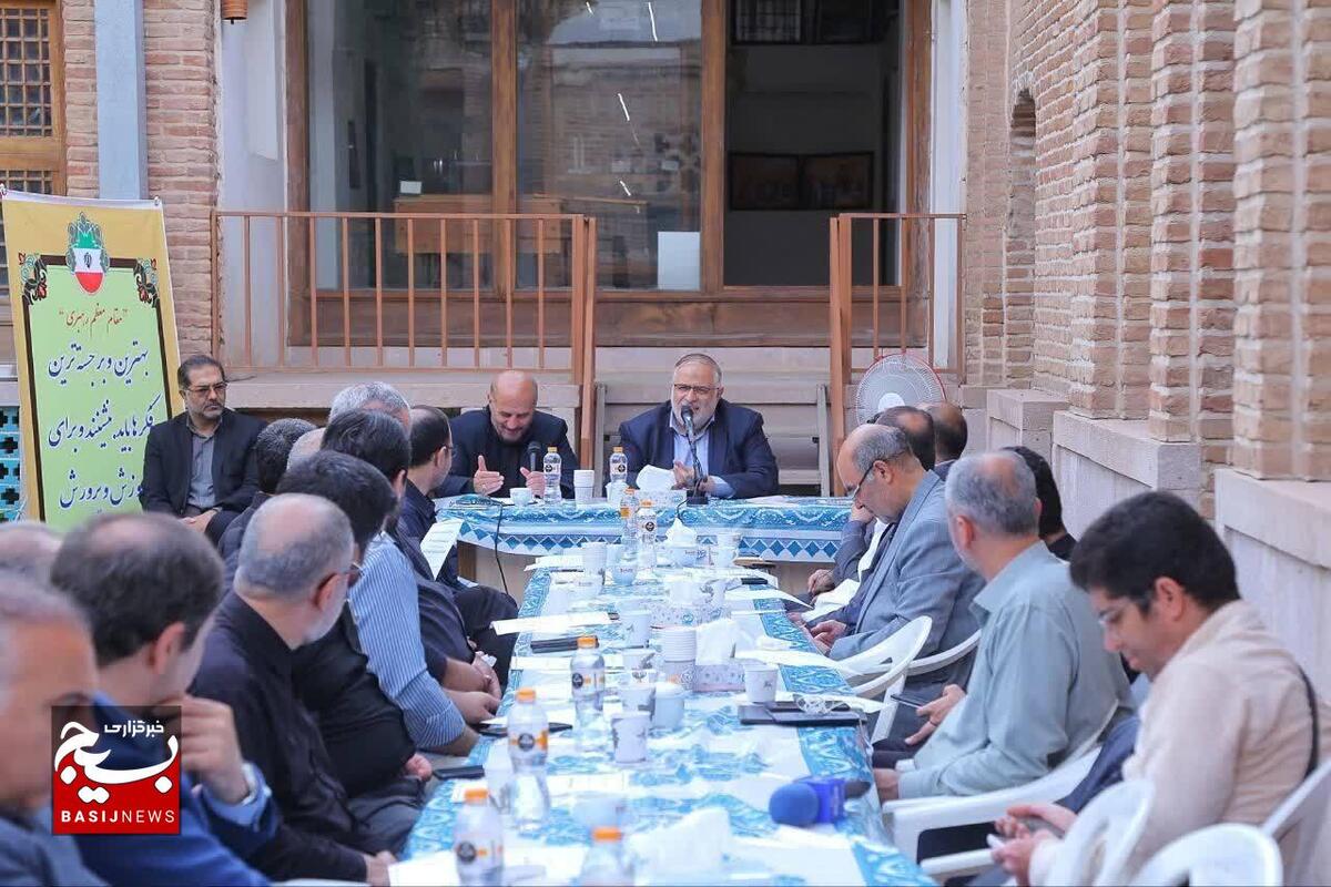 موزه فرهنگ و آموزش قزوین به مدرسه پاسداران منتقل شود
