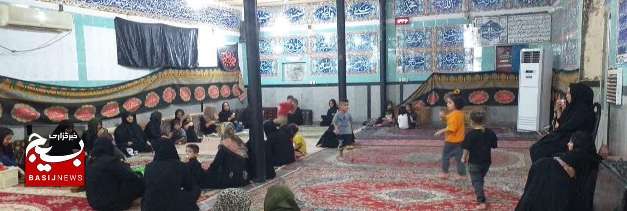 جلسات شبانه محفل انس با قرآن و ختم صلوات در شهرستان هفتکل