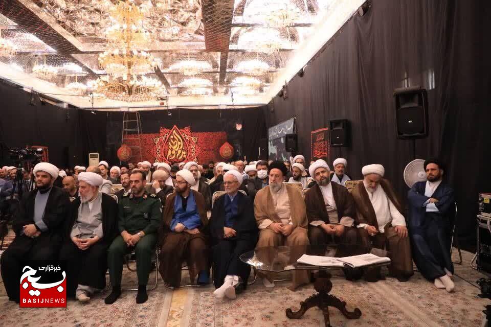 نماز جمعه قرارگاه معنوی و سیاسی مردم است نماز جمعه قرارگاه معنوی و سیاسی مردم است