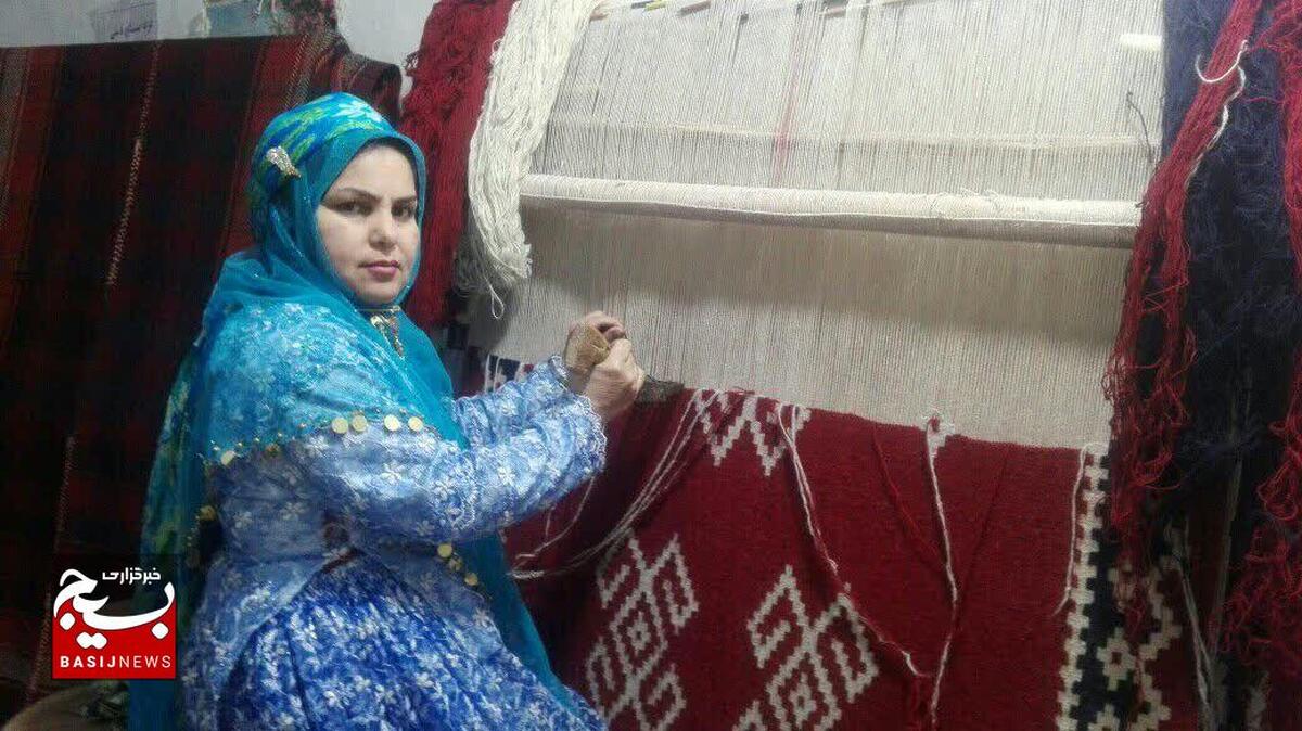 نخ‌های رنگی فرش آینده یک کودک را تغییر داد