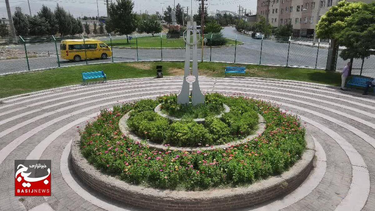رسانه ها و خبرنگاران چشم بینای جامعه و مردم هستند 