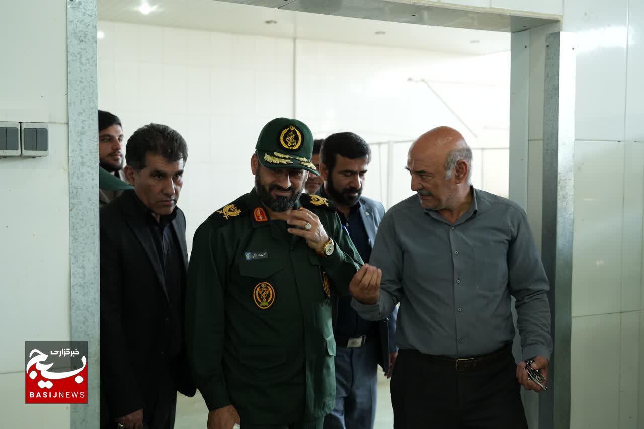 بازدید فرمانده سپاه استان لرستان از شهرک صنعتی شماره ۲ خرم آباد