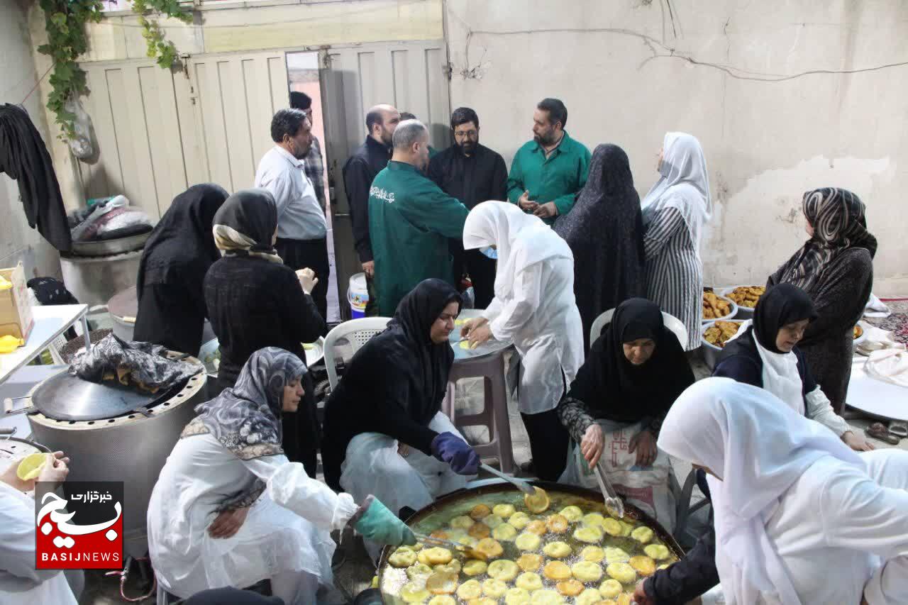 خدمت رسانی ثاراللهیان کرمان به مهمانان امام مهربانی ها