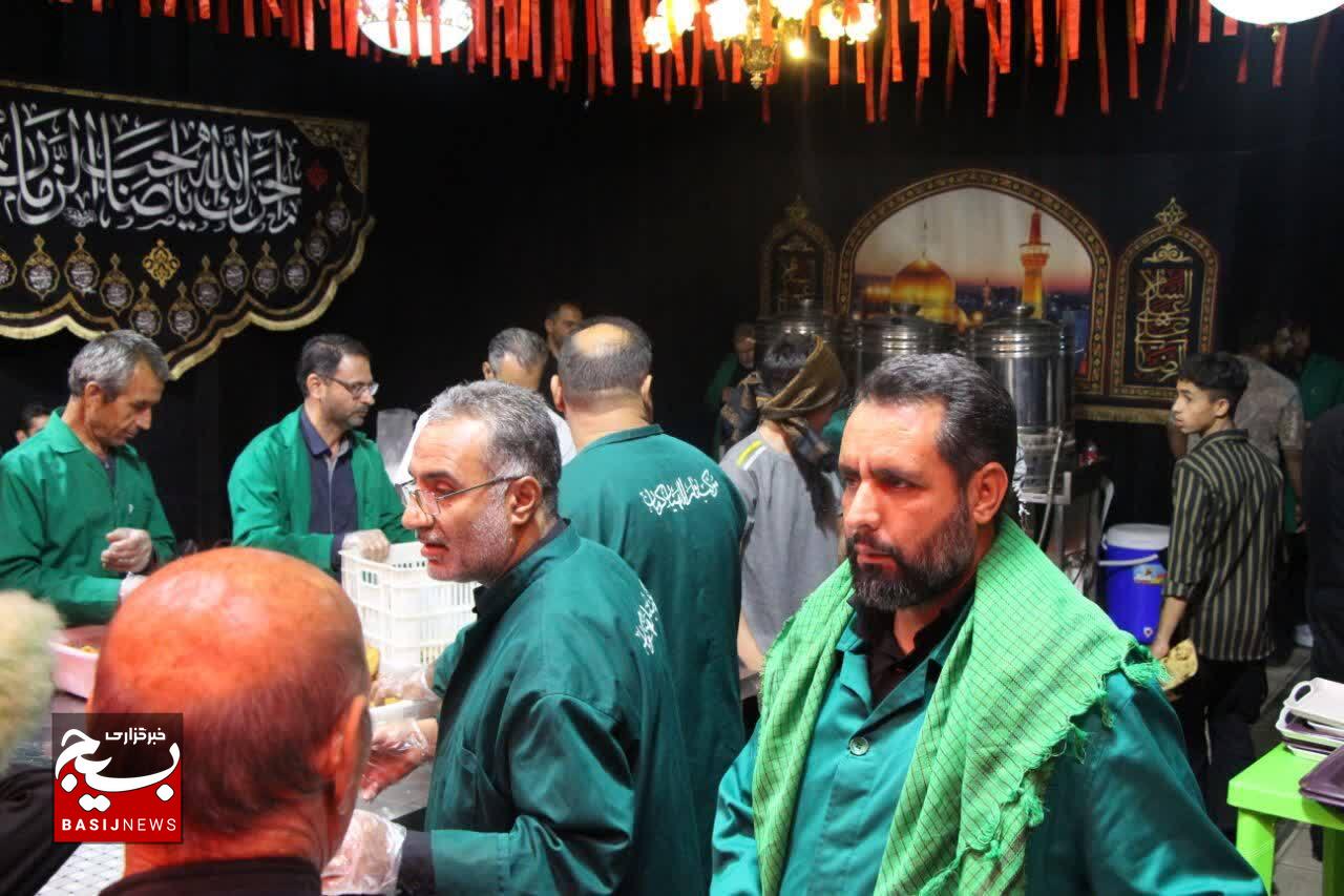 خدمت رسانی ثاراللهیان کرمان به مهمانان امام مهربانی ها