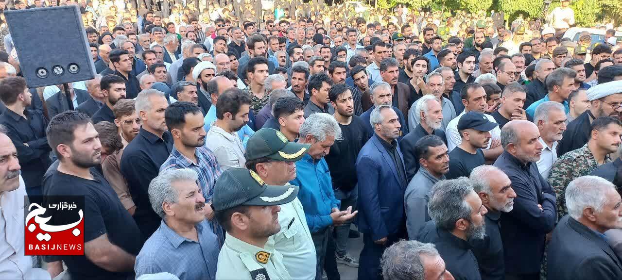 مراسم وداع با شهید مدافع وطن “فرشید میریان” در دلفان مراسم وداع با شهید مدافع وطن “فرشید میریان” در دلفان