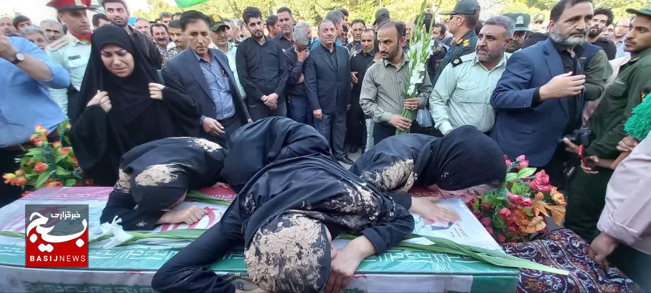 مراسم وداع با شهید مدافع وطن “فرشید میریان” در دلفان مراسم وداع با شهید مدافع وطن “فرشید میریان” در دلفان