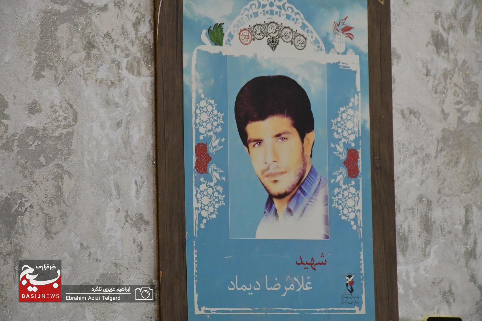 دیدار مسئولان سپاه فتح با خانواده های شهدا + (تصاویر) دیدار مسئولان سپاه فتح با خانواده های شهدا + (تصاویر)