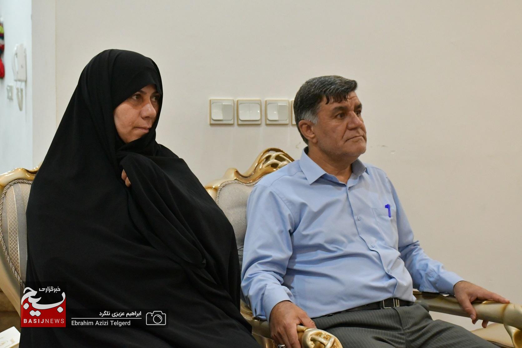 دیدار مسئولان سپاه فتح با خانواده های شهدا + (تصاویر) دیدار مسئولان سپاه فتح با خانواده های شهدا + (تصاویر)