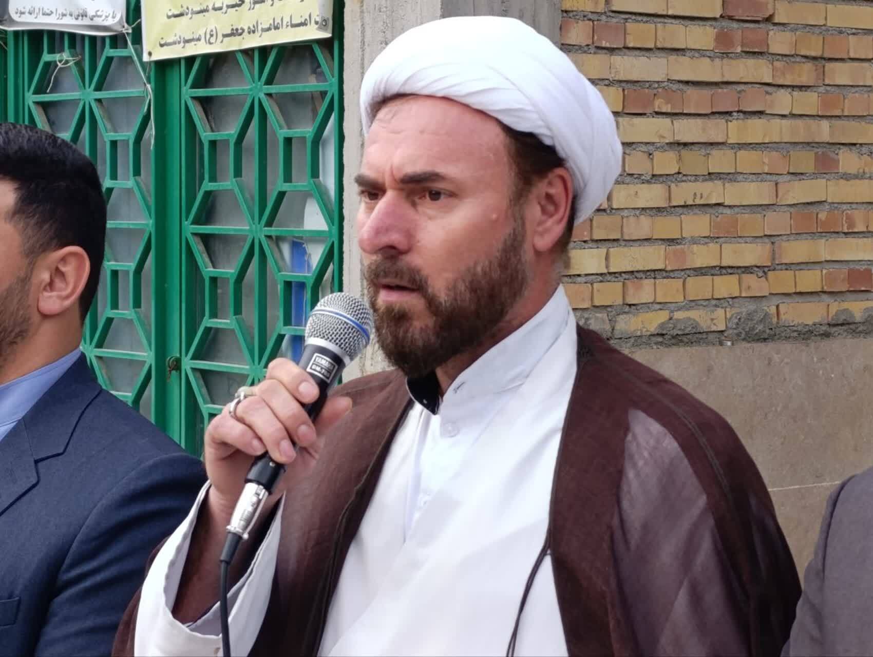 یکی از وظایف مهم ما تکریم و گرامیداشت شهدا و رزمندگان است یکی از وظایف مهم ما تکریم و گرامیداشت شهدا و رزمندگان است