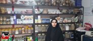 روستایی بدون بیکار با همت و روحیه جهادی بانوی بسیجی