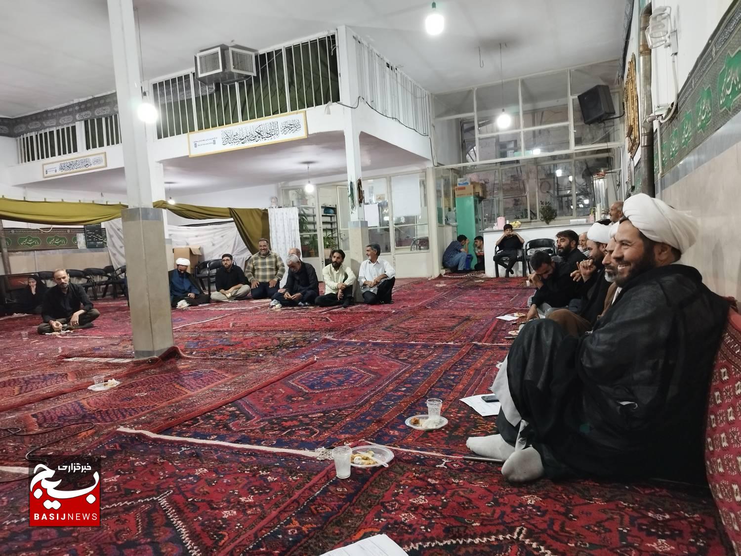 مسجدی در حاشیه شهر که امید را به اهالی محل تزریق می‌کند/ امام جماعتی که سبک زندگی مردم را متحول کرده است