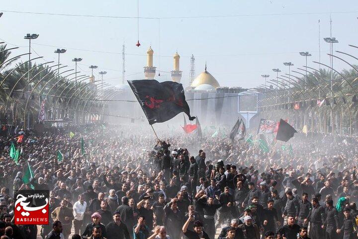 برپایی موکب و پذیرایی از زائرین امام حسین (ع) در کربلا توسط بسیجیان ناحیه مالک اشتر مشهد 