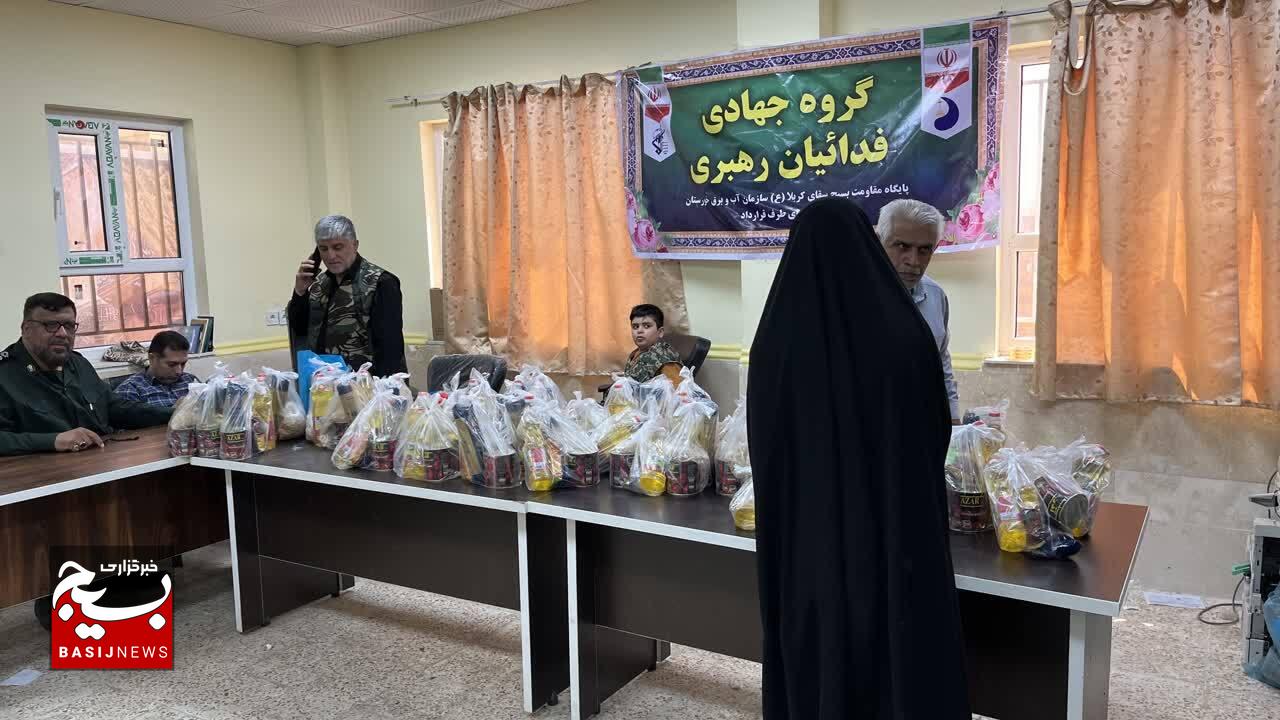 گزارش تصویری برپایی اردوی جهادی گروه‌های بسیجیان صنعت آب وبرق خوزستان در منطقه محروم گلدشت اهواز
