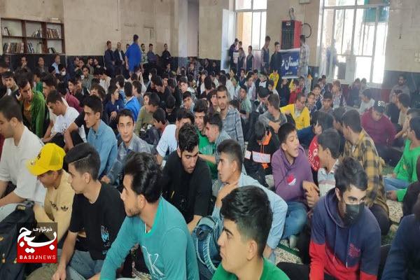 دانشآموزان در حفظ غرور ملی خود کوشا باشند دانشآموزان در حفظ غرور ملی خود کوشا باشند