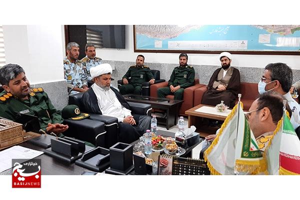 دیدار فرماندهان ناحیه مقاومت سپاه و پایگاه دریابانی کنگان