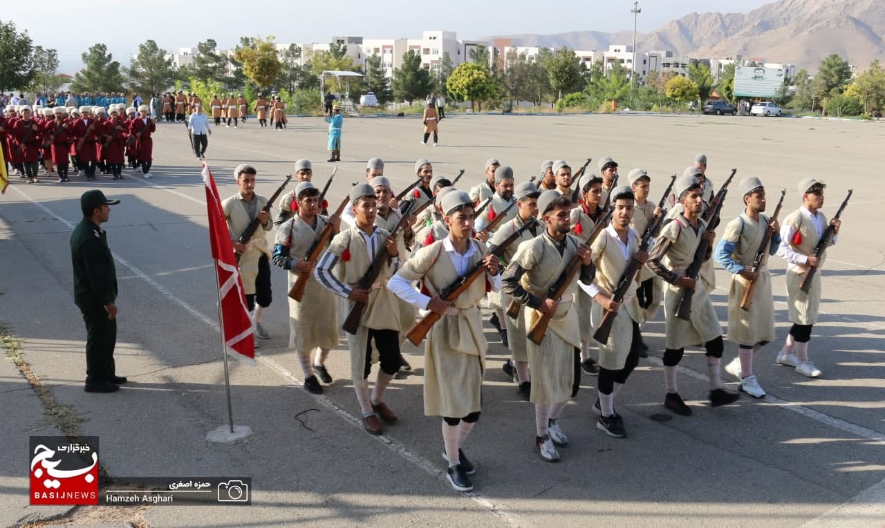 ۱۸ استان عشایر نشین به نمایندگی از اقوام و عشایر در رژه ۳۱ شهریور تهران مشارکت می‌کنند.