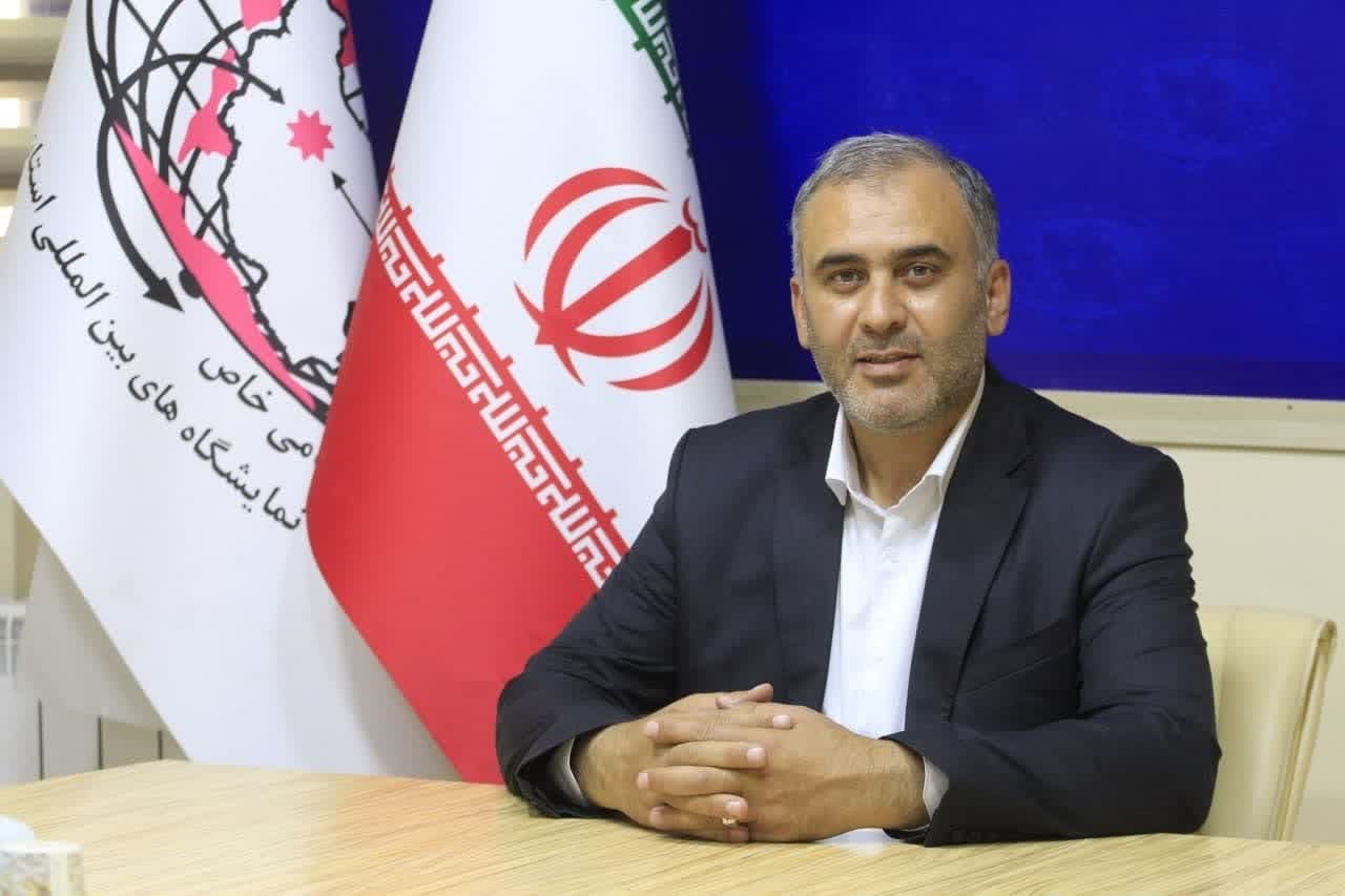 نمایشگاه اقوام و عشایر در اراک برگزار میشود نمایشگاه اقوام و عشایر در اراک برگزار میشود