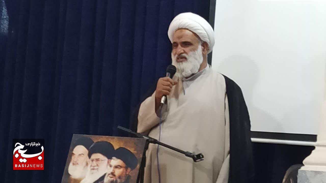 وحدت حول محور مقاومت رژیم صهیونیستی را نابود میکند وحدت حول محور مقاومت رژیم صهیونیستی را نابود میکند