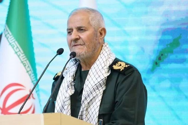 کسی که وارد صحنه میشود پیشکسوت است