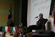 ابعاد و حقیقت دفاع مقدس را برای نسل جوان تبیین کنیم