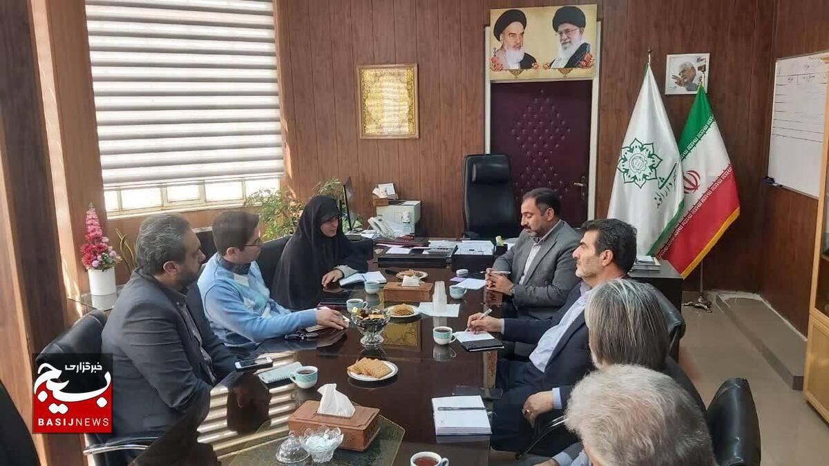 رفع مشکلات موجود در واگذاری زمین به ایثارگران شهرستان البرز بررسی شد