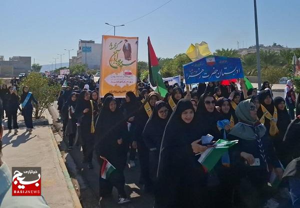 راهپیمایی ۱۳ آبان در شهرستان جم با حضور گسترده دانشآموزان و مسئولان برگزار شد راهپیمایی ۱۳ آبان در شهرستان جم با حضور گسترده دانشآموزان و مسئولان برگزار شد