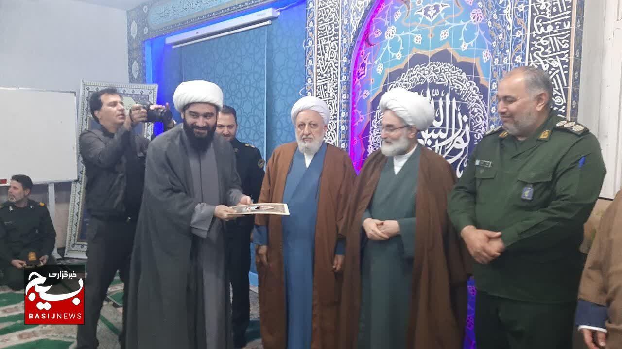 تقدیر از سرمربیان شبکه صالحین آستارا در آستانه هفته بسیج تقدیر از سرمربیان شبکه صالحین آستارا در آستانه هفته بسیج