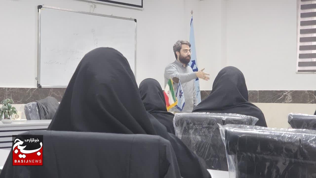 نقش حیاتی رسانه ها و فضای مجازی در شکل دهی به افکار عمومی و انتقال اطلاعات نقش حیاتی رسانه ها و فضای مجازی در شکل دهی به افکار عمومی و انتقال اطلاعات