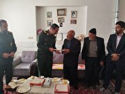 دیدار با پدری چشم انتظار که خانه‌اش را وقف سیدالشهدا کرده و جانباز ۷۰ درصدی که پای کار انقلاب است