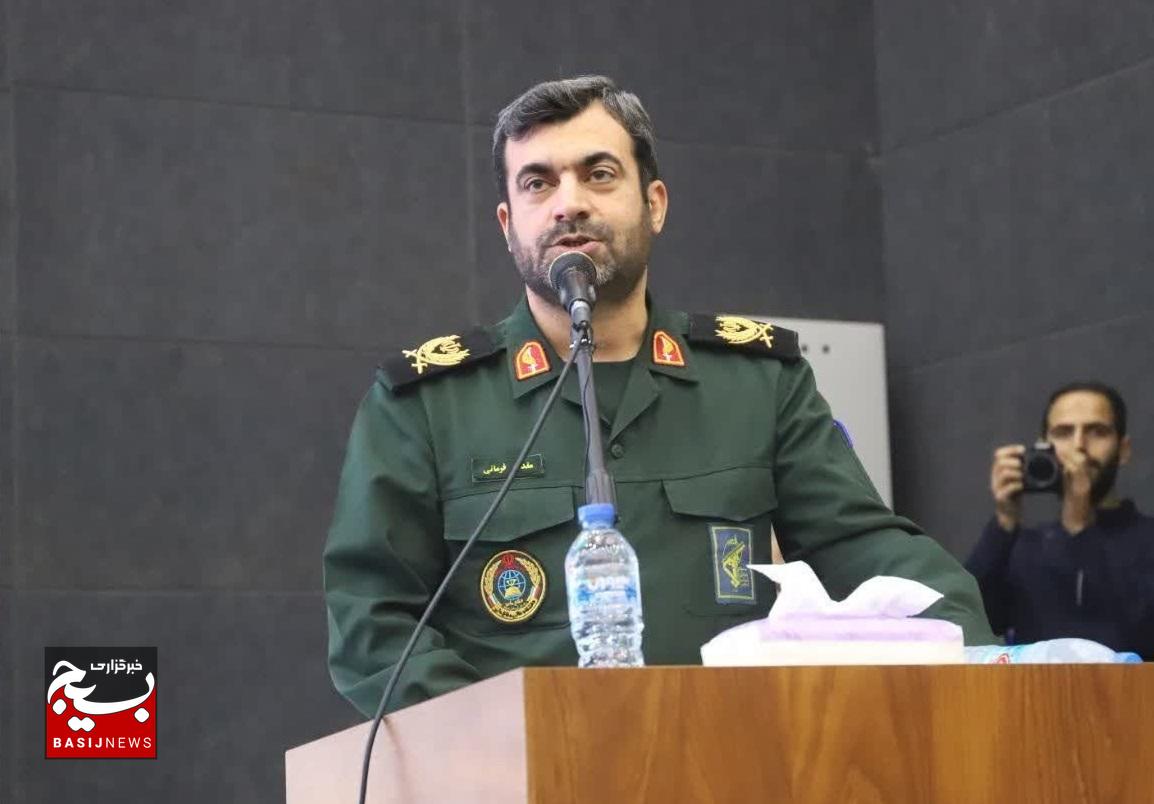 اگر بتوانیم امتسازی را از کف جامعه رقم بزنیم، تمدنسازی نوین اسلامی دور از دسترس نخواهد بود اگر بتوانیم امتسازی را از کف جامعه رقم بزنیم، تمدنسازی نوین اسلامی دور از دسترس نخواهد بود