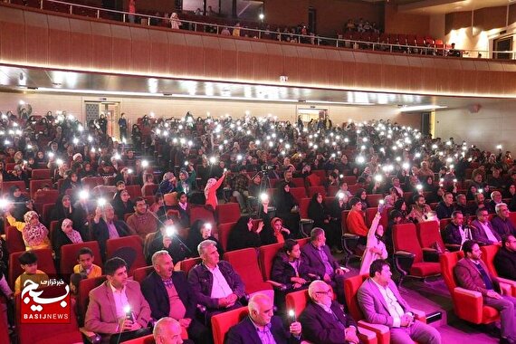 ۶۰ قاب خاطره انگیز از جشن خانوادگی طلایه داران بسیج در دامغان