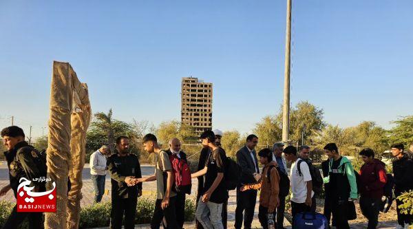 اعزام دانش آموزان عسلویه به اردوی راهیان نور اعزام دانش آموزان عسلویه به اردوی راهیان نور