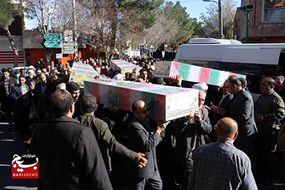 روایتی از تشییع ۵ شهید والامقام گمنام دوران دفاع مقدس در دامغان