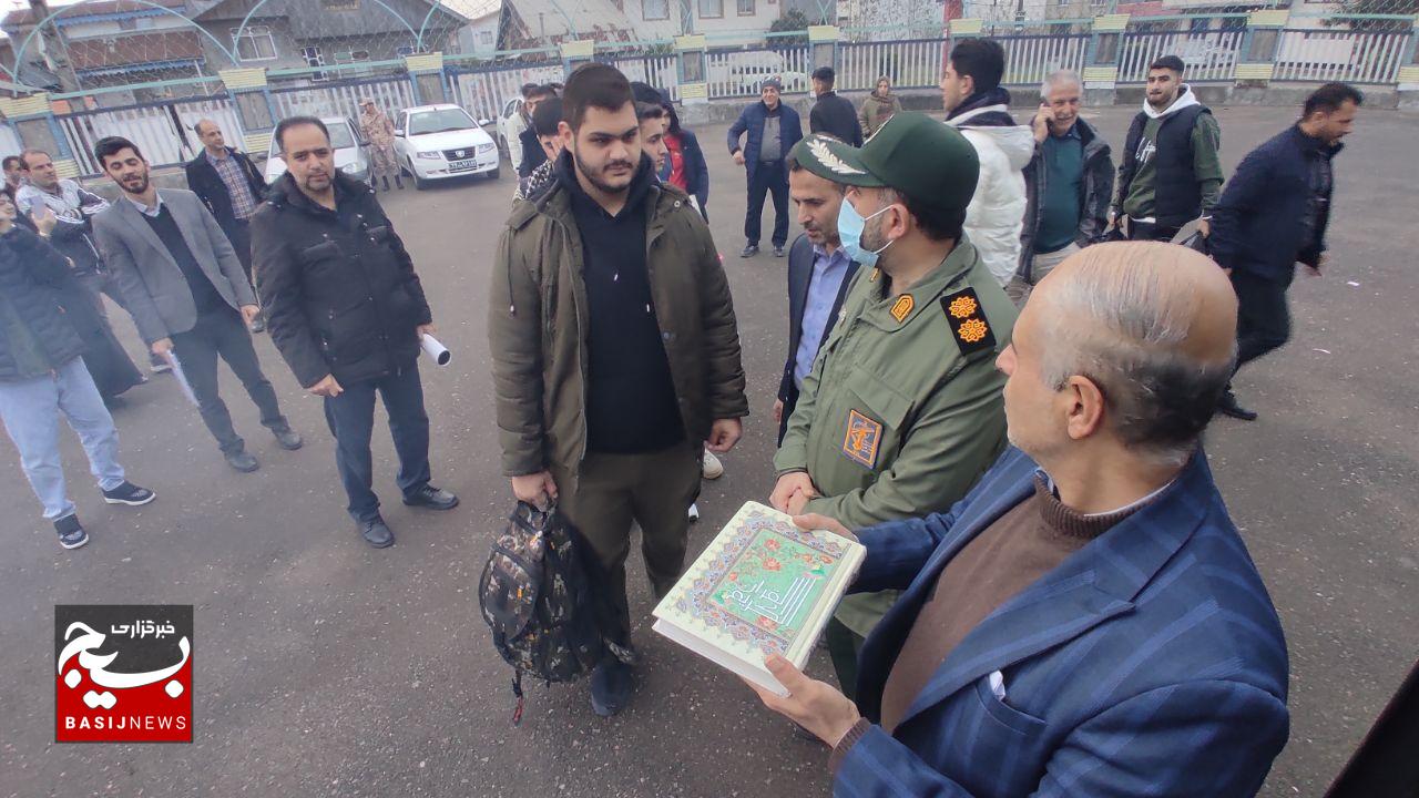 اعزام ۵۰ نفر از دانشآموزان به مناطق عملیاتی جنوب اعزام ۵۰ نفر از دانشآموزان به مناطق عملیاتی جنوب