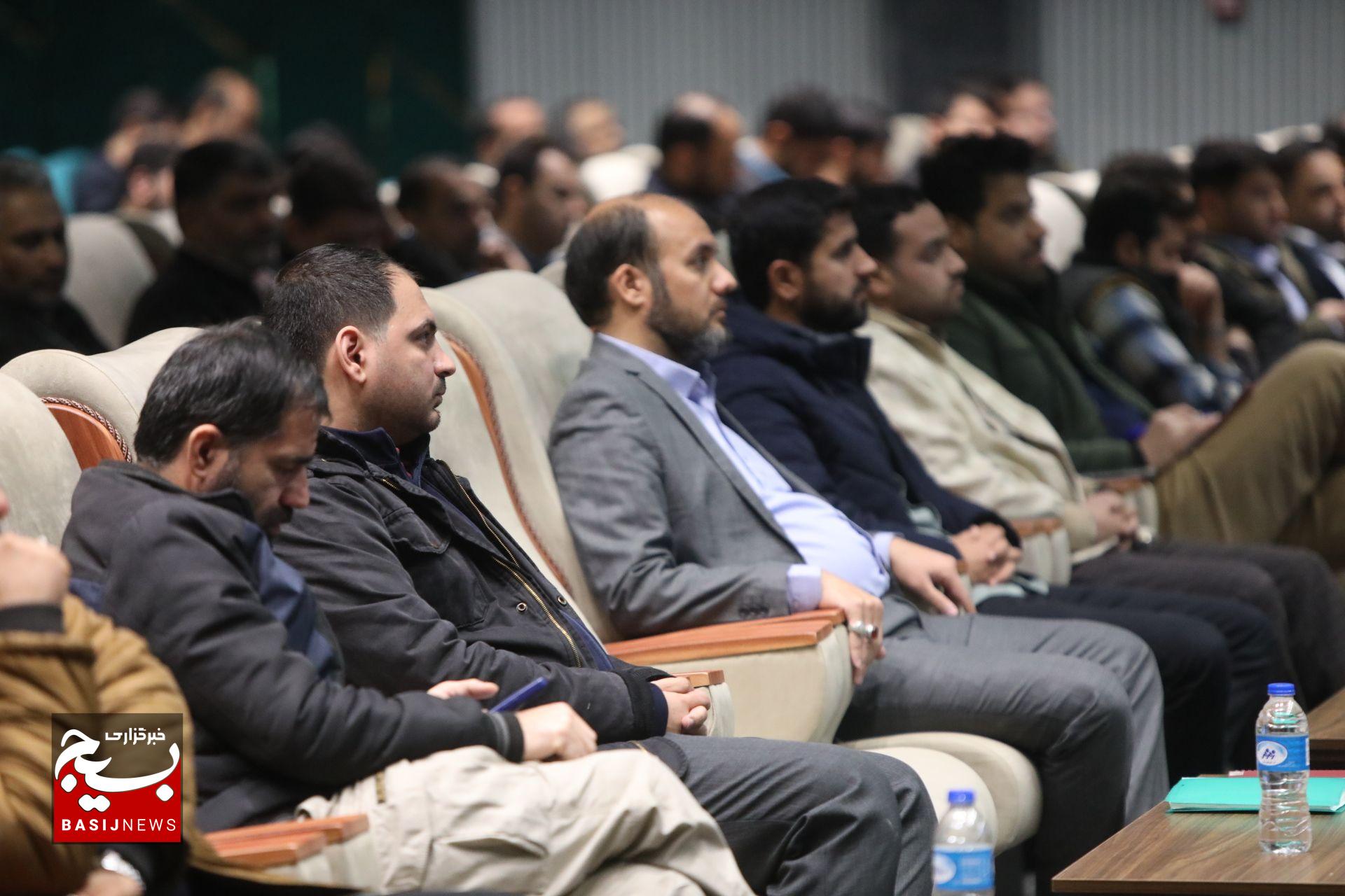 روز پایانی دوره توانمندسازی شبکه روابط عمومی بسیج با حضور سخنگو و معاون روابط عمومی کل سپاه