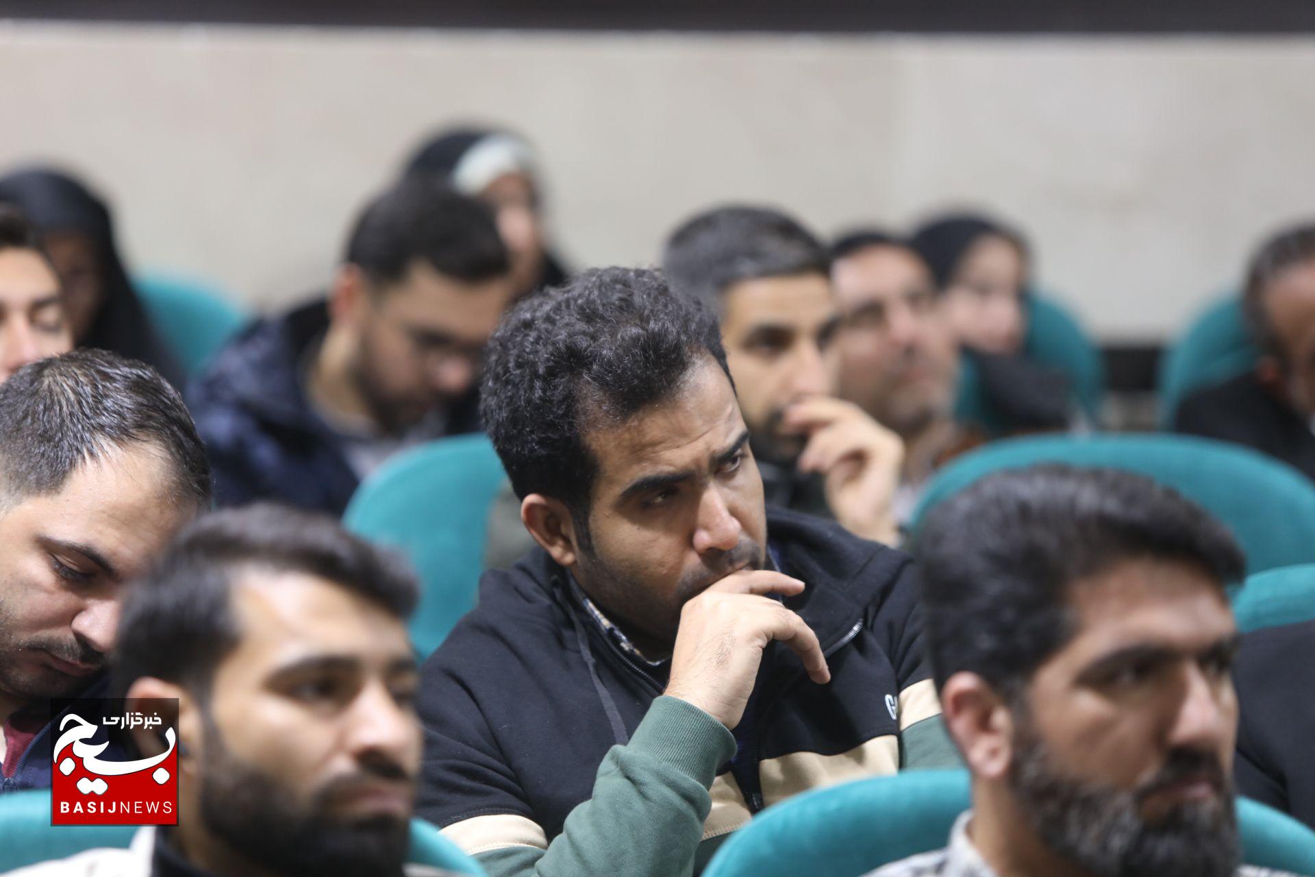 روز پایانی دوره توانمندسازی شبکه روابط عمومی بسیج با حضور سخنگو و معاون روابط عمومی کل سپاه