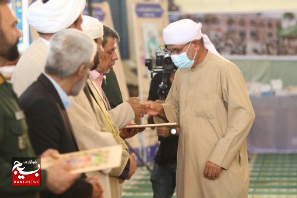 اساسیترین رموز ماندگاری این انقلاب پرعظمت گرامیداشت یاد امام(ره) و شهداست اساسیترین رموز ماندگاری این انقلاب پرعظمت گرامیداشت یاد امام(ره) و شهداست