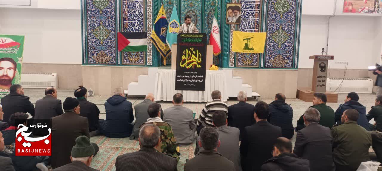 تفکر بسیجی برگرفته از مکتب عاشورا و عامل سربلندی کشور در تمام عرصه هاست. تفکر بسیجی برگرفته از مکتب عاشورا و عامل سربلندی کشور در تمام عرصه هاست.