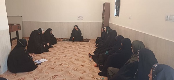 به مناسبت هفته بسیج کارگاه افزایش جمعیت با تأکید بر اهمیت فرزندآوری در جم برگزار شد.