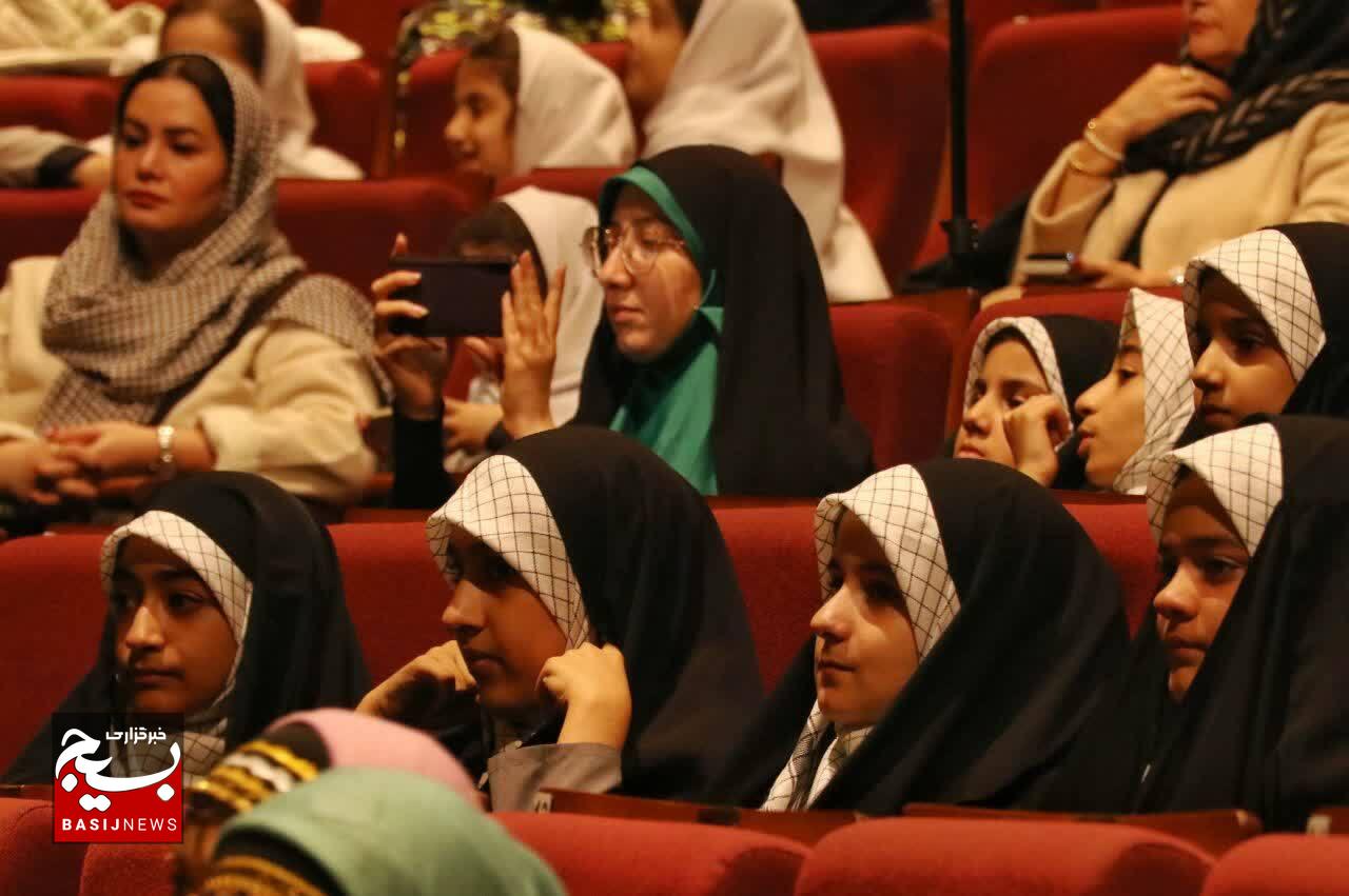 ششمین جشنواره موسیقی و سرود  استان گیلان