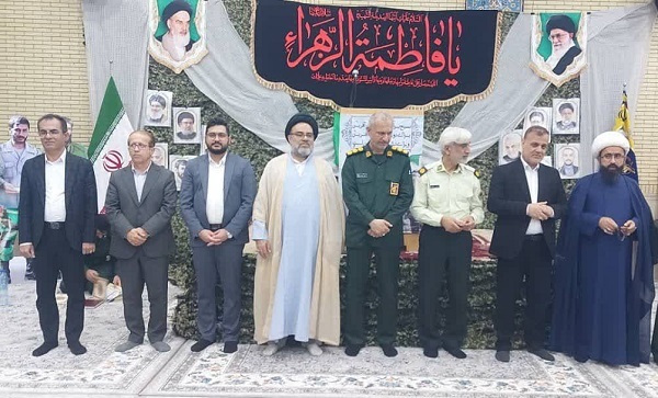 در آئینی از برگزیدگان مسابقات قرآنی تجلیل شد در آئینی از برگزیدگان مسابقات قرآنی تجلیل شد