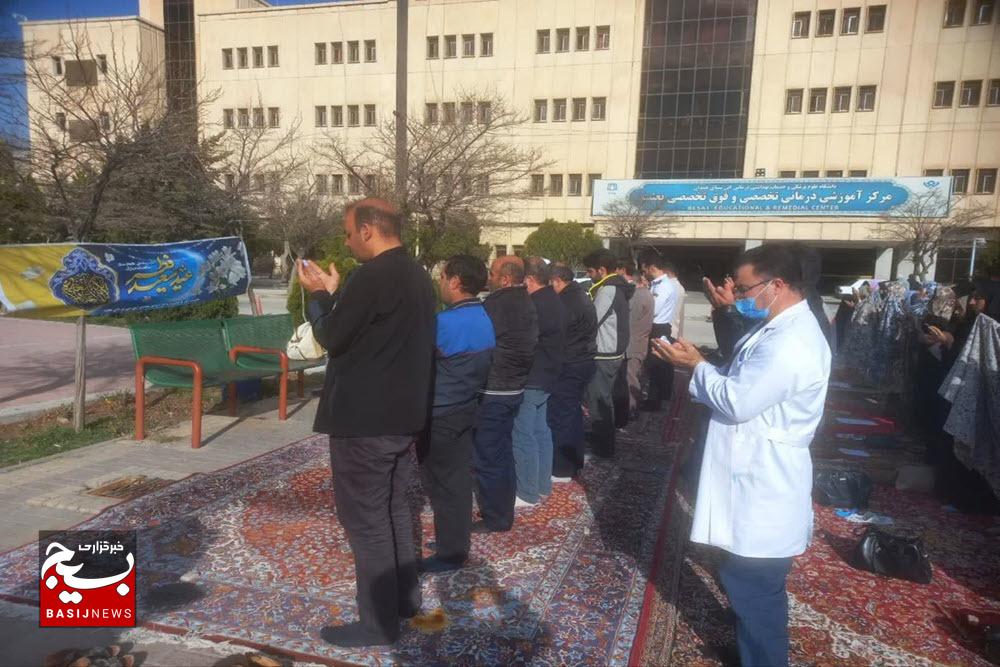 اقامه نماز عید فطر در بیمارستان بعثت همدان
