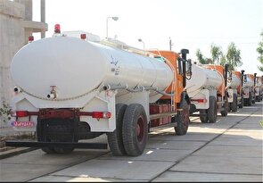 همدلی سرزمین آفتاب با مردم دیار بادگیرها؛ تانکرهای آبرسان استان مرکزی در راه یزد