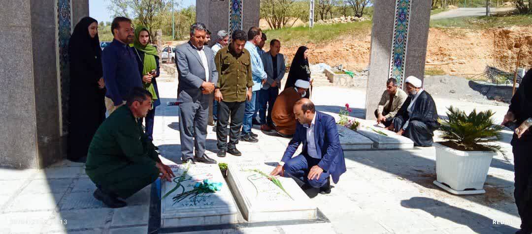 تجدید میثاق هنرمندان بسیجی استان در نخستین روز هفته هنر انقلاب اسلامی
