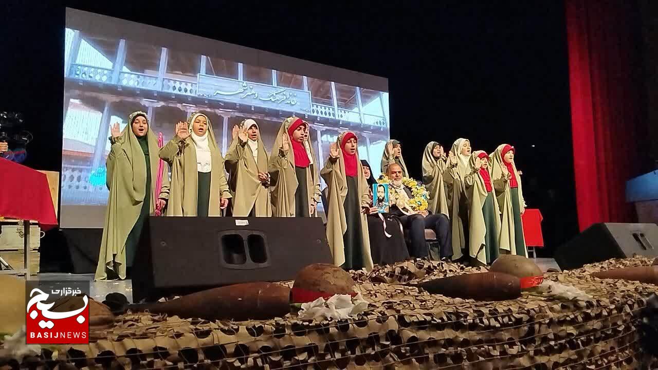 راهیان نور، پلی میان نسلها برای انتقال فرهنگ ایثار و مقابله با تهاجم فرهنگی است راهیان نور، پلی میان نسلها برای انتقال فرهنگ ایثار و مقابله با تهاجم فرهنگی است
