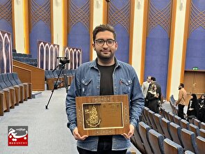کامیار زادفر، خبرنگار ایسنا استان مرکزی در دهمین جشنواره رسانه‌ای ابوذر کشور موفق به کسب مقام دوم در بخش یادداشت و سرمقاله شد.