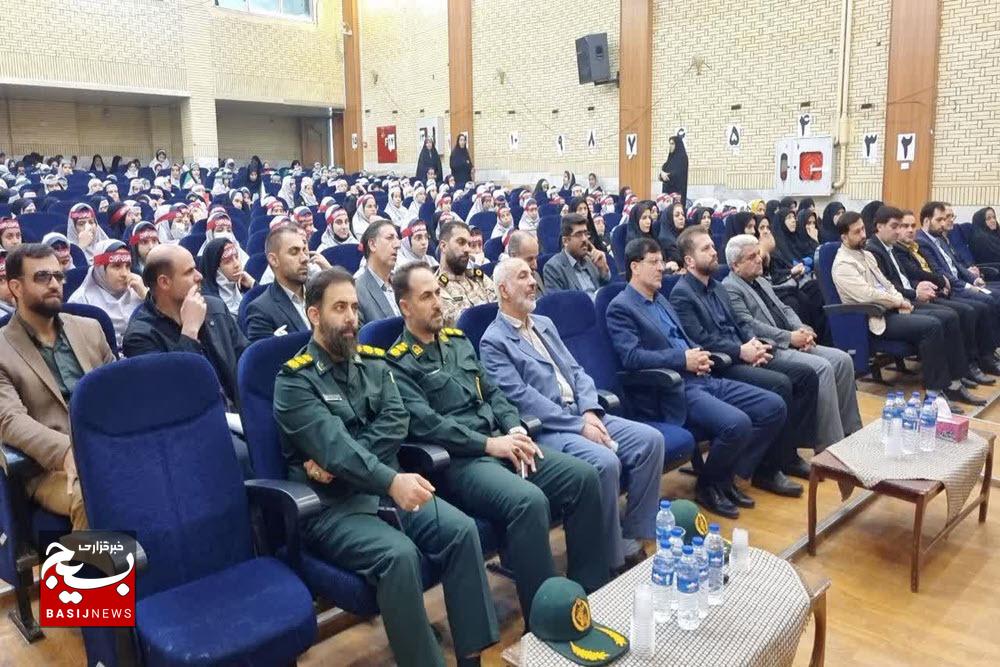 مهم‌ترین‌ درس یادواره‌های شهدا آشنایی با سبک زندگی اسوه‌های ایمان و پایمردی است